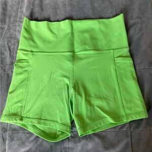 Athleta Salutation Stash Pocket II High Rise 5” Short